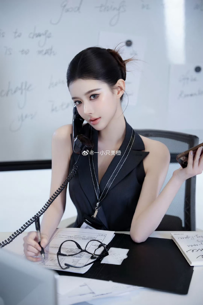 制服·高清整话特辑 第4页